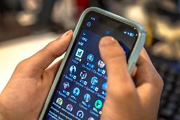 Attenti al finto sms della banca: è così che vi svuotano il conto corrente