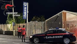 Assalto armato al Bellatrix, fermato uno dei rapinatori: ora è caccia al complice