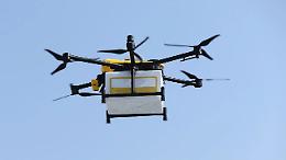 Antidrone intercetta corrieri volanti a Poggioreale: sequestrati due droni, 15 cellulari e sostanze stupefacenti