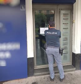 Delinquenti, truffatori e assuntori di droga in sala scommesse nel centro di Catania: attivit&agrave; sospesa