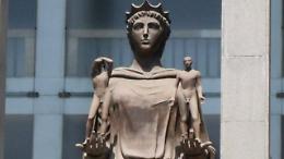 I progetti sanitari "pilotati": Catania si dichiara «incompetente» e il processo migra a Palermo