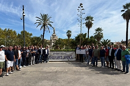 In Sicilia pescatori allo stremo: «La Regione dichiari subito lo stato di crisi»
