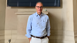 Il Comune "esternalizza" l'urbanistica: 25mila euro per l'esperto del sindaco dopo le dimissioni di La Greca