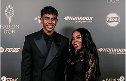 Una cena con la mamma di Yamal al costo di 360 euro: ma il figlio non ci sarà. E arrivano le polemiche