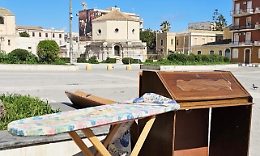 Borgata in declino: residenti denunciano degrado e insicurezza