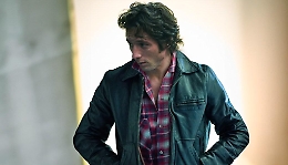 Dal caos di Shameless al silenzio di Nebraska: Jeremy Allen White diventa Springsteen