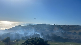 Domato l'incendio che ha lambito il complesso turistico Mangia's