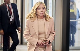 Meloni ringrazia Trump:  "La pace non si fa sventolando le bandiere"