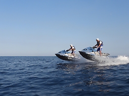 Oltre tre mesi in mare: il bilancio della Polizia di Stato tra soccorsi, controlli e sanzioni