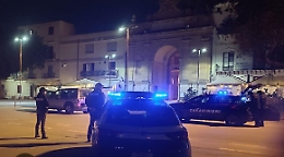 Incendio all'Antico Mercato, atti vandalici, una rissa: è allarme sicurezza a Marsala