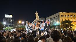 Palermo scende in piazza contro la violenza, ma scatta la contestazione al sindaco Lagalla: video