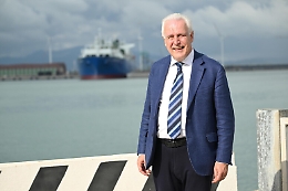 Regionali in Toscana, Giani verso la riconferma. Schlein al comitato elettorale. Renzi: «Casa Riformista una bella idea»