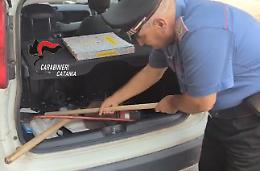 Fingevano di consegnare pizze per svaligiare ville a Pedara: due  finti fattorini scoperti e arrestati