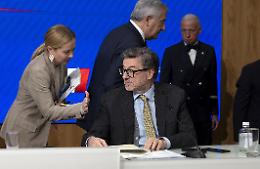 Taglio dell'Irpef, una nuova rottamazione e un aumento delle sigarette: cosa c'è da sapere della manovra approvata dal Governo