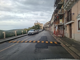 Sicurezza in via del Mercato a Ibla, Occhipinti: "Installati finalmente i dissuasori di velocità"