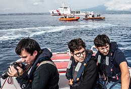 Catania: a lezione di fotogiornalismo in mare e la nave diventa un'aula 