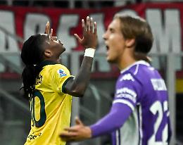 Mentre la Juventus crolla, il Milan vola in alto: è la notte che celebra Rafael Leao 