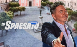 Teo Mammucari "Lo spaesato" alla scoperta della provincia di Catania tra pescatori, pupi e due "cuori solitari"