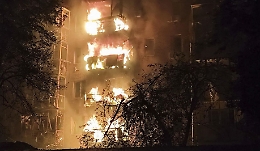 In Ucraina notte di bombardamenti in diverse città, almeno due morti. Kiev lancia i missili britannici Storm Shadow e distrugge impianto chimico