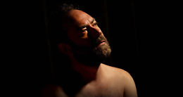 Archimede: il canto della resistenza tra giustizia e solitudine