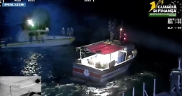 Trapani, l'hashish viaggia tra pescherecci e gommoni VIDO