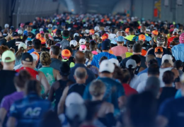 Il mondo corre la maratona di New York: 55mila alla partenza, quasi 2.000 italiani e Meucci portabandiera