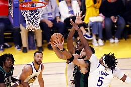 Canestro "diplomatico", l'Nba torna in Cina dopo sei anni: spettacolo, affari e una distensione fragile