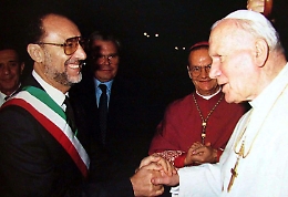 Siracusa rende omaggio a Marco Fatuzzo: la camera ardente a Palazzo Vermexio