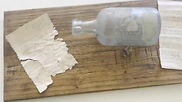 Il messaggio in bottiglia del 1916 trovato in mare: era di un soldato che scriveva alla madre