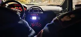 Fa una diretta social mentre v&igrave;ola il divieto di avvicinamento alla ex. E finisce in carcere