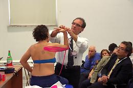 Il fisioterapista siracusano Rosario Bellia in India a fare formazione in due università