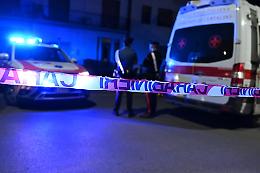 Firenze, marito e moglie trovati morti in casa con ferite di arma da taglio: tutte le ipotesi al vaglio degli investigatori