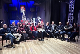 I consiglieri comunali di Caltanissetta diventano... cantanti per finalità benefiche