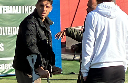 Catania, si rivede Cicerelli: a Potenza nel prepartita in campo con le stampelle per stare vicino ai compagni