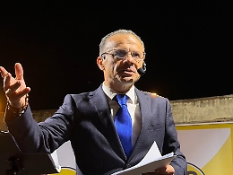 De Luca ritorna Scateno: liquida Sud chiama Nord e lancia Ti Amo Sicilia. &laquo;La geografia politica dell'Ars cambier&agrave; a breve&raquo;