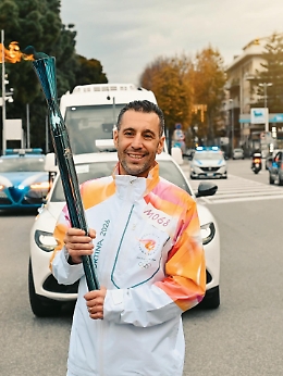 Fiamma olimpica: Nibali nella sua Messina ultimo tedoforo della Sicilia. Il video