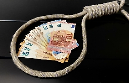 Le strozzine di Picanello e del Villaggio Sant'Agata: patteggiamenti e un rinvio a giudizio 