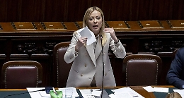 Manovra: resta la stretta sulle pensioni, salta il condono edilizio e c'&egrave; l'ipotesi dell'Anas fuori dalle Fs