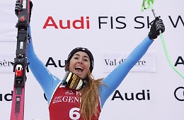 Sofia Goggia, giornata di gloria: trionfa nel SuperG di Val d&rsquo;Is&egrave;re e coglie il primo successo stagionale