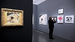 Love & Sex, oltre il clich&eacute;: come gli artisti contemporanei ridisegnano la sensualit&agrave;