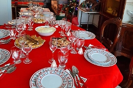 Il Natale degli italiani a tavola: spesi tre miliardi, vince la tradizione