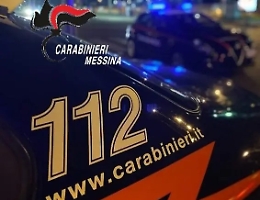 Ferisce il marito col coltello nella notte di Natale, 49enne arrestata per tentato omicidio