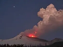 Etna, il video fake da 900mila visualizzazioni con le bombe vulcaniche. La guida: &laquo;Crea inutile allarmismo tra i turisti&raquo;