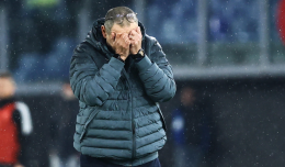 Il Como passeggia all'Olimpico, tre a zero alla Lazio. Ora la Juventus &egrave; ad appena due punti