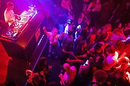 Stretta del Viminale sui locali: disposti controlli antincendio dopo la strage di Crans‑Montana