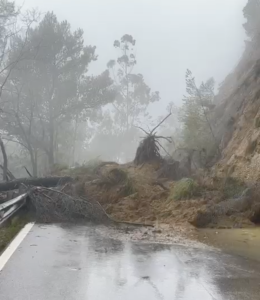 Ciclone Harry: gravi danni per la viabilit&agrave;, ad Aidone chiusa la strada statale 288 per una frana