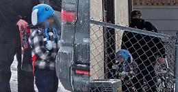 &ldquo;Il cappello con le orecchie da coniglio&rdquo;: l&rsquo;immagine che ha incendiato il dibattito sull&rsquo;immigrazione negli Usa