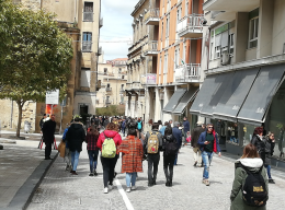 Venduti 111mila biglietti con la lotteria natalizia che ha coinvolto 321 attivit&agrave; commerciali delle province di Enna e Caltanissetta: oggi l'estrazione dei vincitori