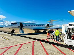 Ponte aereo salvavita: neonato trasferito d&rsquo;urgenza da Catania a Roma con un Gulfstream dell&rsquo;Aeronautica