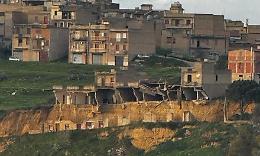 Fondi agli sfollati della frana di Niscemi, fino a 900 euro mensili a famiglia